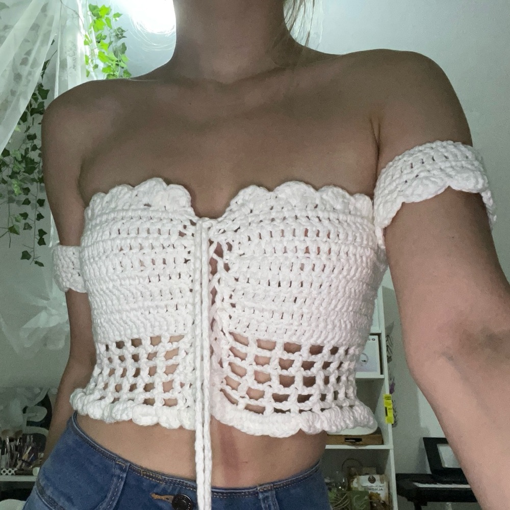 Crochet / knitted crop top for beach / vacations